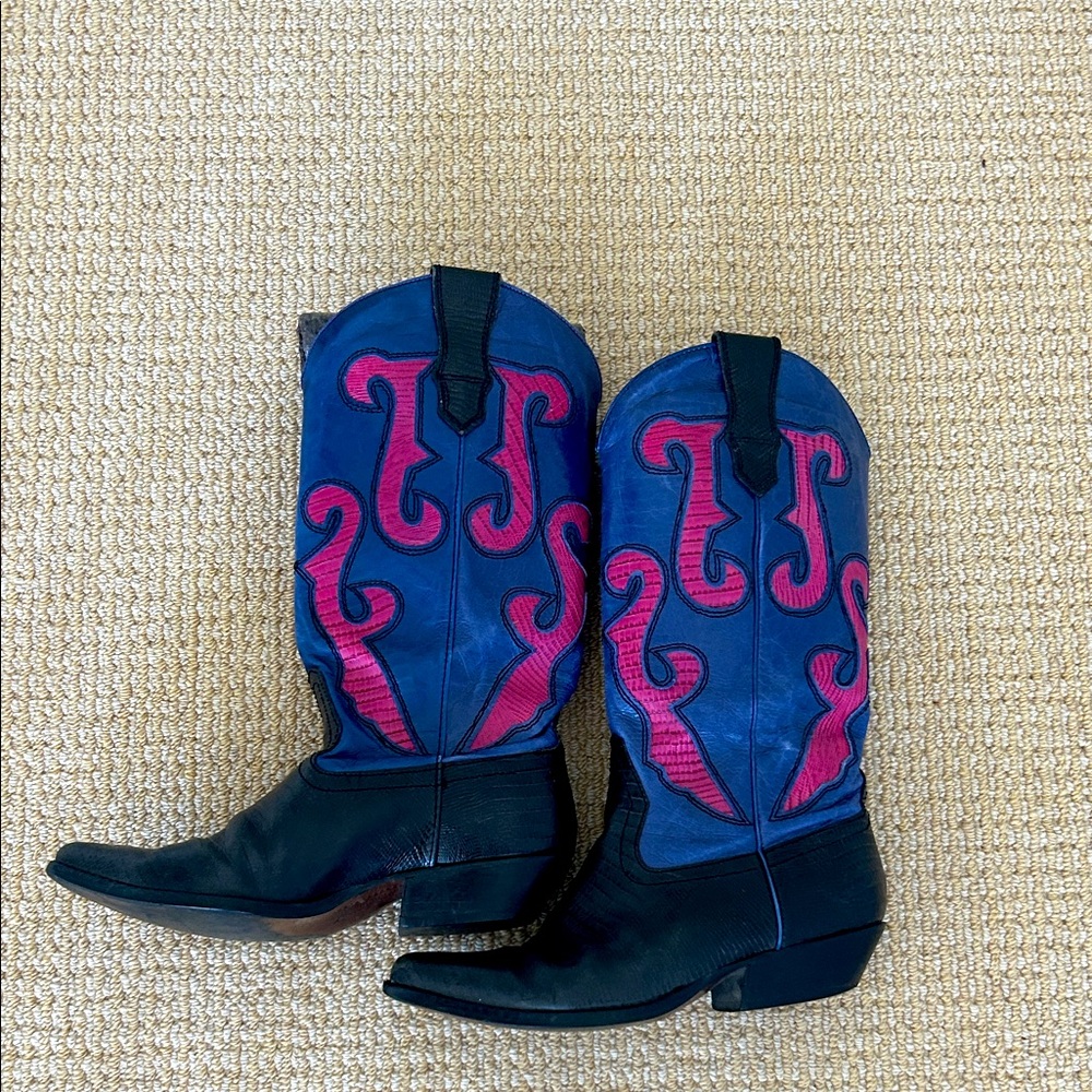 VTG Stylish Blue and Pink Cowboy Boots